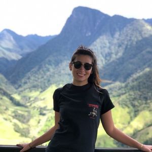 Meet your Posher, Valentina